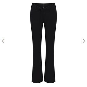 Skims Soft Lounge Ruched Pants 🖤